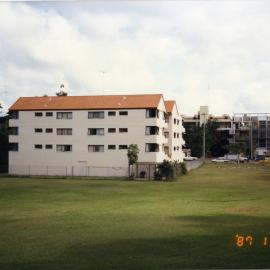 Construction, Netanya Noosa Beachfront Resort, 71 Hastings Street, Noosa Heads, 29 November 1987