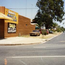 Davo's Bait & Tackle, Cnr Gympie Terrace and James Street, Noosaville, 28 January 1992