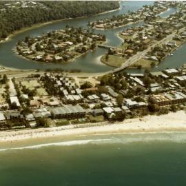 Aerial view, Noosa Heads, ca 1990s