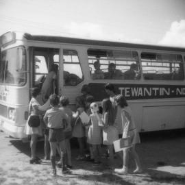 Local Studies excursion, Grade 5C, Tewantin State School, Tewantin, 1st term, 1977