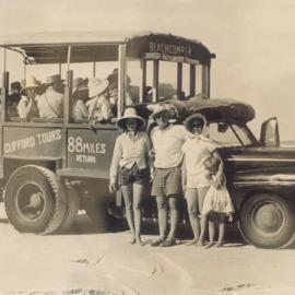 Daytrippers, Clifford's Coloured Sands Tours, Teewah Beach  