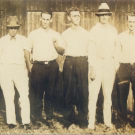 Dave Roberts, Frank Baker, Basil Lindsay, Alan Braithwaite, Ernie Lloyd, Bob O'Hanlon, Fred Crietem (l-r), Kin Kin Boxing Team, Kin Kin, ca 1930