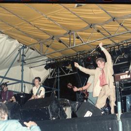 Mental as Anything, Summer of '82 concert, Noosa AFL Ground, Noosaville, 9 January 1982
