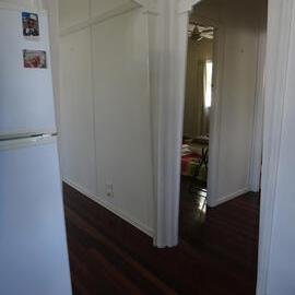 Dwelling interior, 37 Moorindil Street, Tewantin, 9 December 2013