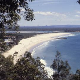 Aerial view, Noosa Main Beach, Noosa Heads, ca 1990s