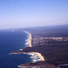 Aerial view, Noosa National Park, Noosa Heads, ca 1990s