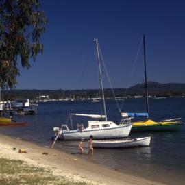 Daytrippers, Noosa River, Noosaville, ca 1980s