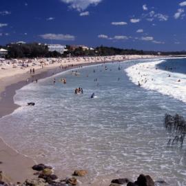 Beachgoers, Noosa Main Beach, Noosa Heads, ca 1990s