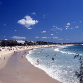 Beachgoers, Noosa Main Beach, Noosa Heads, ca 1990s