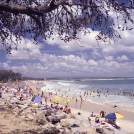 Beachgoers, Noosa Main Beach, Noosa Heads, ca 1980s