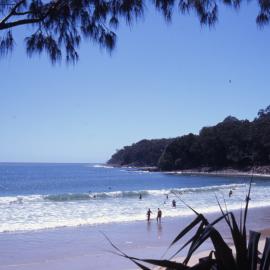 Beachgoers, Noosa Main Beach, Noosa Heads, ca 1990s