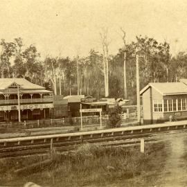 Railway Hotel and businesses, Factory Street, Pomona, 1916