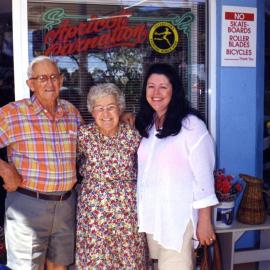 Colin Duke, Esme Tait and Susie, Apricot Carnation, 91 Poinciana Avenue, Shop 2, Tewantin, 1999