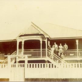 Bull Family dwelling, 'Triplelinks', Tewantin