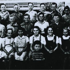 Grade 3 Class Photo, Pomona State School, Pomona, 1945 