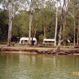 Caravans, Noosa River, 9 February 1995