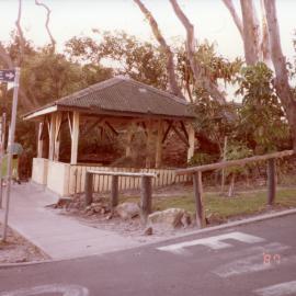 Bus shelter, 69 Hastings Street, Noosa Heads, 4 August 1987