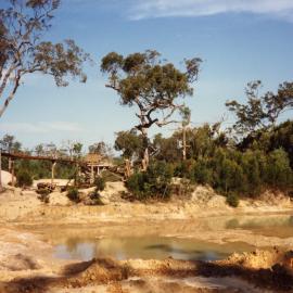 Earthworks, 1 January 1985