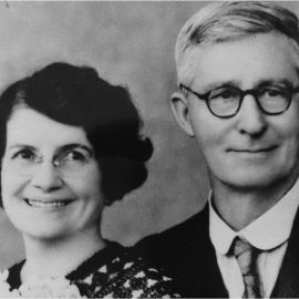 Edith and Norman Mackinnon, Pavilion Street, Pomona, 1924