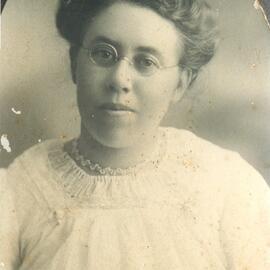 Portrait, Miss Florence E. Taylor, Cootharaba Lake School, Cootharaba, 1909