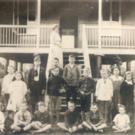 School Photo, Wahpunga School, Wahpunga, 1917