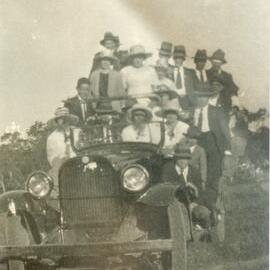 Crang family and friends,  Elanda Point, Como, 1924