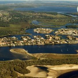 Aerial view Noosa Heads, ca 1987-88