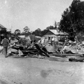 Fire aftermath, Memorial Avenue, Pomona, 5 September 1939