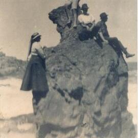 Daytrippers, 'Cook's Monument', Monument Cove, Noosa National Park, ca 1920s