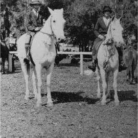 Equestrian winners, Ina (Davina) McConnell and Harry Robb (l-r), Noosa Show, Pomona Showgrounds, Pomona, 1926