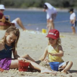 Daytrippers, Noosa River, ca 1980s