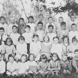 Class Photo, Grade 1 & 2, Tewantin State School, Tewantin, ca 1930s