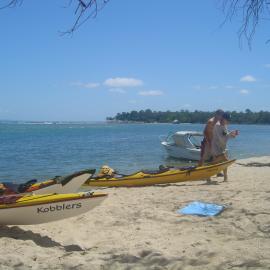 Kayakers, Noosa Inlet, Noosa River, Noosa Heads, 31 ‎October ‎2004