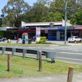Businesses, Hilton Terrace, Tewantin, 23 November 2013