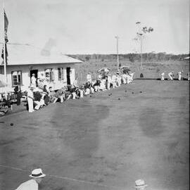 Roll up, Tewantin-Noosa Bowls Club, Tewantin, 1952