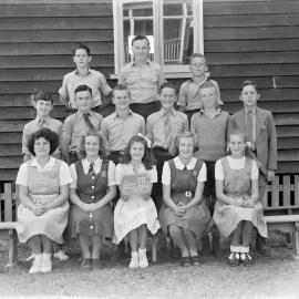 Class photo, Grade 7, Pomona State School, Pomona, 1949