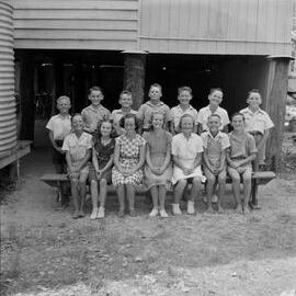 Class photo, Federal State School, Federal, 1951