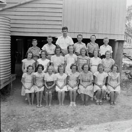 Class photo, Federal State School, Federal, 1951