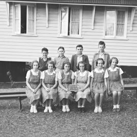 Class photo, Grade 8, Pomona Rural School, Pomona, 1954