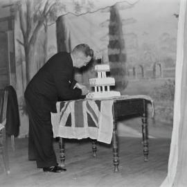 Cake cutting ceremony, opening of remodelled Pomona Memorial School of Arts, 6 Reserve Street, Pomona, 1947