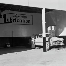 Mechanic, Page Motors, Factory Street, Pomona, 1950