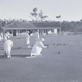 Bowlers, Tewantin-Noosa Bowls Club, Tewantin, 1966