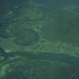 Aerial view, Gympie Terrace, Noosaville, 1981