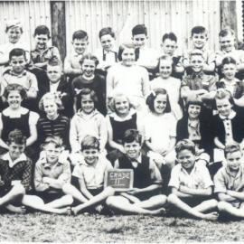 Class Photo, Grade 2, Cooroy State School, Cooroy