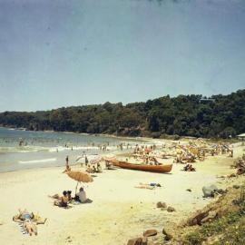 Beachgoers, Noosa Main Beach, Noosa Heads, ca 1970s