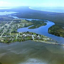 Aerial view looking north, Tewantin and Lake Cooroibah, April 1974 