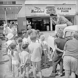 Jolly Swagman, The Banksias, Service Station and Caravan Park, cnr Noosa Drive and Sunshine Beach Road, Noosa Junction, 1972 
