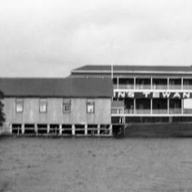 Martin's Tewantin Hotel, Noosa River, 1931 