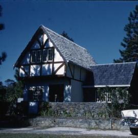 Mathers' residence, Alderly Cottage, Noosa Heads
