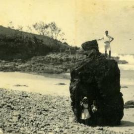 Bill Amos, Olive Stretton and David Haeker, Cook's Monument, Noosa National Park, Noosa Heads, 1933